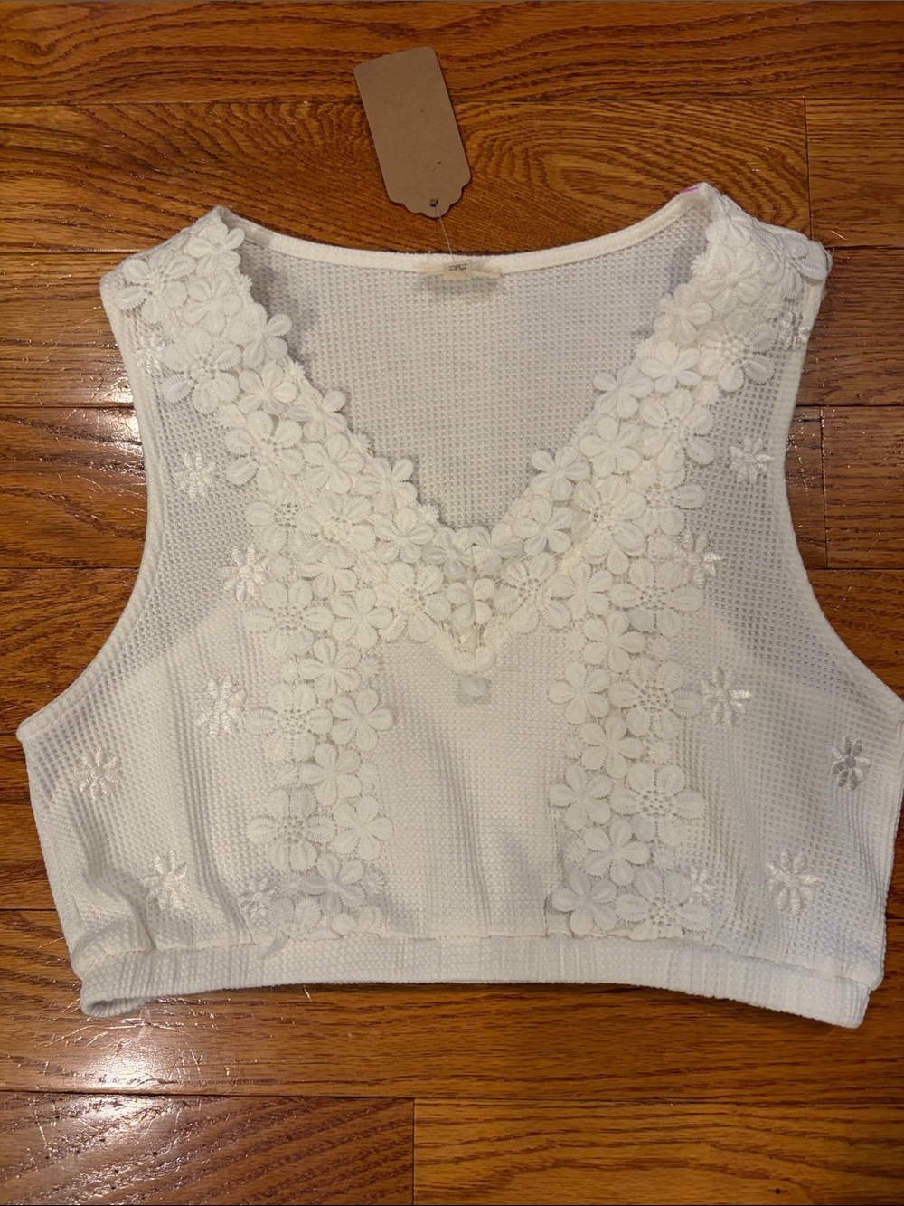 NWT POL Floral Embroidered Cropped Top Ivory White Boho Cottagecore M